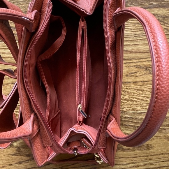 Like Dreams Bowtie Bag - Picture 8 of 10